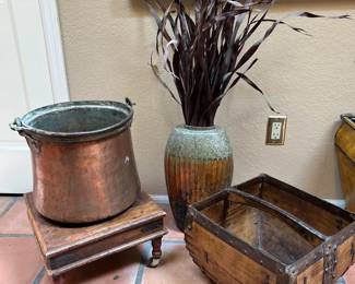 3 Decorative Pots Wooden Stand
