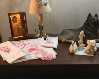 Vintage New Hankies
Lenox Trio Animals 
German Shepherd 