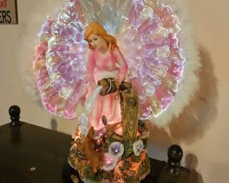 Beautiful Angel stauette with fiber optics!  $15 OBO