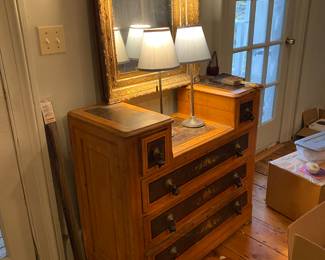Cottage dresser