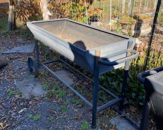 Mobile trough planters