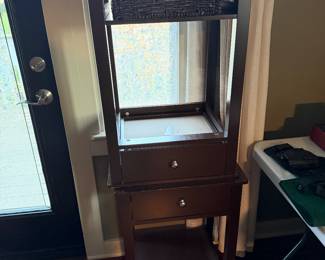 end tables, baskets