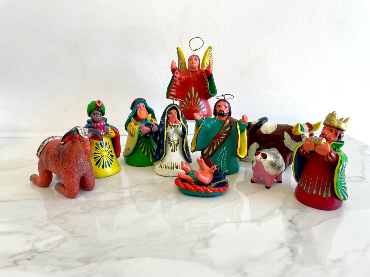 Lot 8320 Vintage Ortega Mexican Folk Art Nacimiento Nativity Set