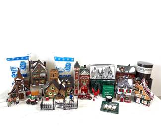 Lot 8234 Department 56 Heritage Village Collection Dickens North Pole Christmas in the City Accessories