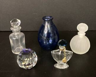 Lot 8490 Vintage Perfume Bottles Vase Paperweight