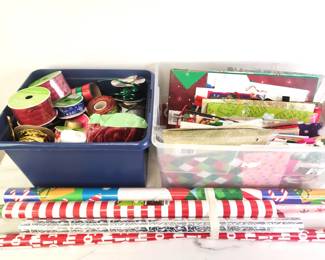 Lot 8341 Holiday Christmas Gift Bags Wrap Tissue Ribbon