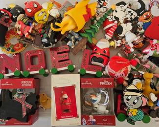 Lot 8292 Vintage Christmas Ornaments Decor