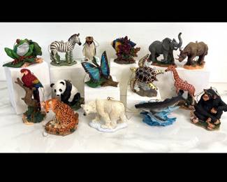 Lot 8159 WWF Resin Animal Christmas Ornament Set