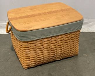 Lot 8377 Longaberger Hamper Basket w Plastic Liner Bin