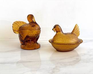 Lot 8328 Vintage Amber Glass Turkey Chicken Lidded Candy Dishes