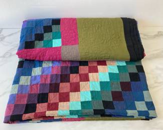 Lot 8461 Vintage Amish Sunshine and Shadow Quilt