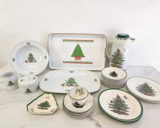 Lot 8301 Vintage Christmas Serveware Spode Cuthbertson Fairwinds
