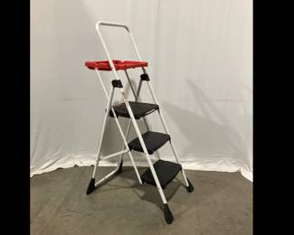 Lot 8370 Folding Step Ladder