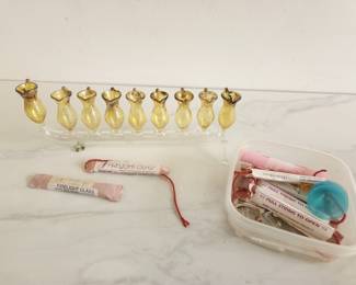 Lot 8446 Blown Glass Oil Hanukkah Menorah with Wicks