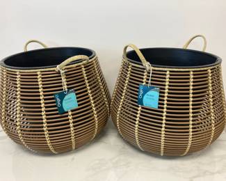 Lot 8412 IndoorOutdoor Rattan Garden Planters