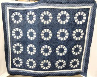 Lot 8443 Vintage Dresden Plate Pattern Quilt