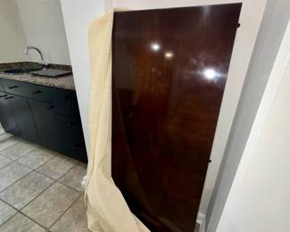 Leaf to dining room table