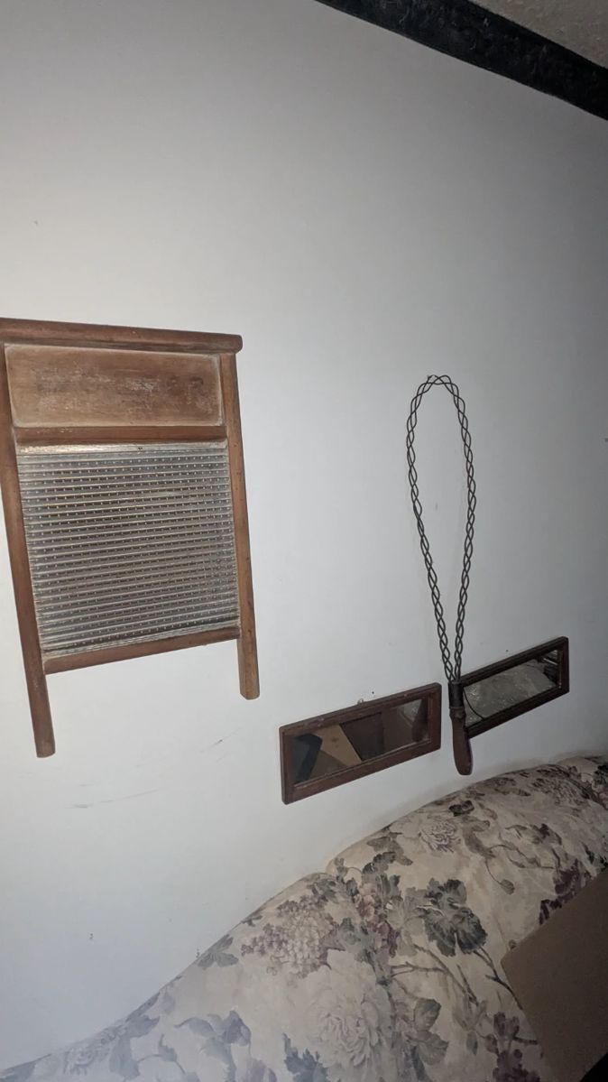 Washboard
Rug beater