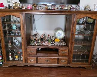 Solid Oak Entertainment/Display with Leaded glass
