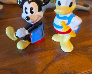 Hey Mickey and Donald! These guys are vintage Disney.