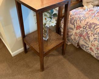 Stickley Era Mission Style Side Table