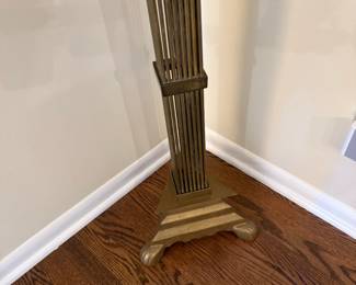 Neoclassical Ribbed Column Oil Lamp