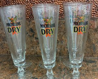 vintage set of Michelob Dry beer glasses (6)
