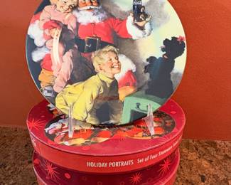 Sakura 1986 Coca Cola Santa Claus 8" Plate Stoneware Christmas Santa Village (2Sets)