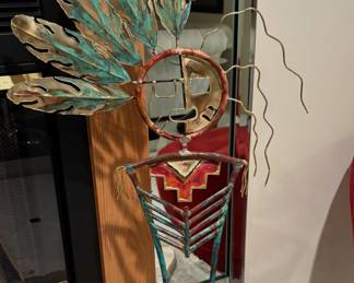 Metal sculpture by artist Greg Gowen.
The sculpture is made of welded copper and brass.
Greg Gowen is an American artist known for his metal sculptures, which are displayed in galleries and museums