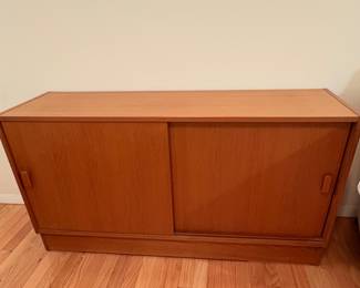Mid Century “Modern Danish Teak” Credenza Cabinet Sideboard Poul Hundevad 1970