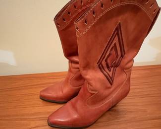 Vintage Wild pair leather Cowgirl boot (Tan Color)