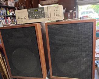 Klipsch speakers. Work great