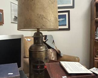 Brass lantern lamp