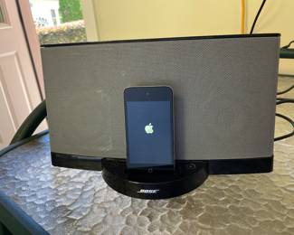 Apple I-Pod with Bose Speaker (as is).
