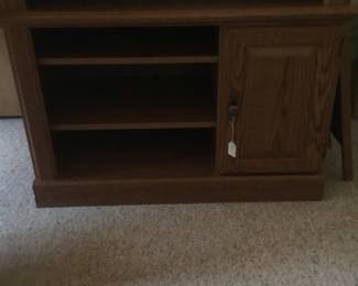 32 1/2”W x 19 1/2”D x 29”H