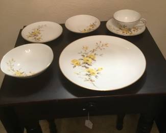 Three Castle, Charlote. Includes 12 dinner plates, 12 salad bowls, 17 coffee cups, 12 coffee saucers, 12 dessert bowls, 12 luncheon plates, 12 dessert plates, 1 meat plate, 1 platter, 1 serving bowl, 1 gravy boat w/saucer, 1 sugar, 1 creamer