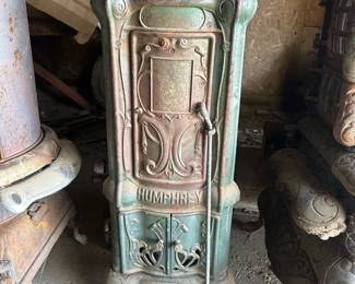 Humphrey antique parlor stove