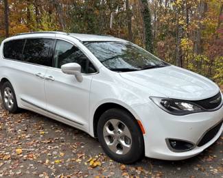 2017 Chrysler Pacifica Touring-L Plus with just 26K miles!