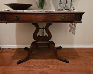 Lyre table vintage