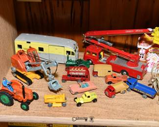 0022Some Highlights Naperville Estate Sale