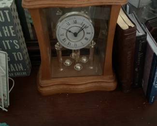 Mantle clock
