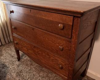 Antique chest of drawers, matches washstand
