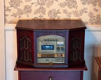 Thomas Pacconi vintage style radio