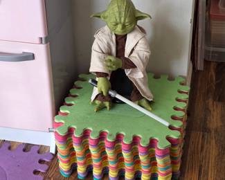 Star Wars Yoda action figure