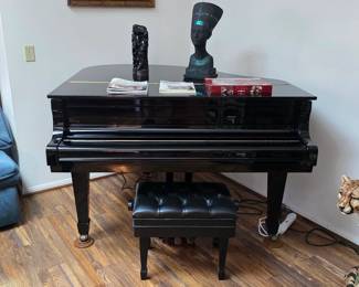 Kurzweil Mark 150 Ensemble Grand black lacquer piano