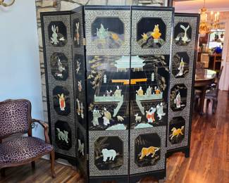 Stunning vintage Chinese Coromandel lacquer and jade 6-panel room divider