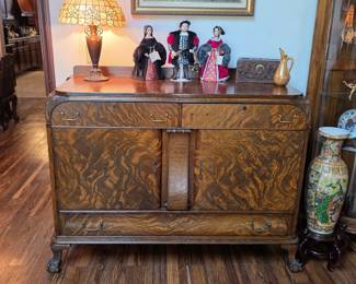 Antique tiger oak sideboard buffet