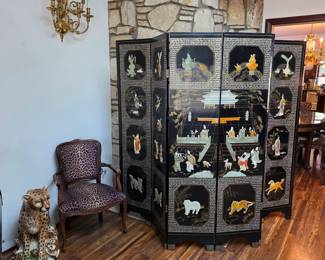 Stunning vintage Chinese Coromandel lacquer and jade 6-panel room divider