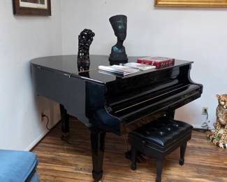 Kurzweil Mark 150 Ensemble Grand black lacquer piano