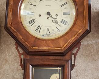 Howard Miller clock